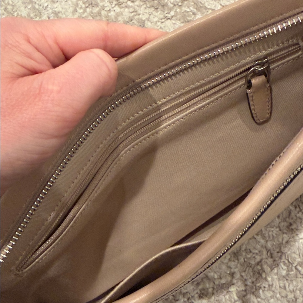 Coach Beige Clutch - Picture 12 of 15